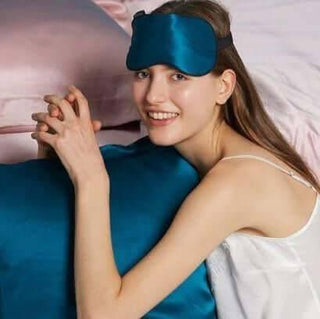 Luxurious Silk Pillowcase in Teal